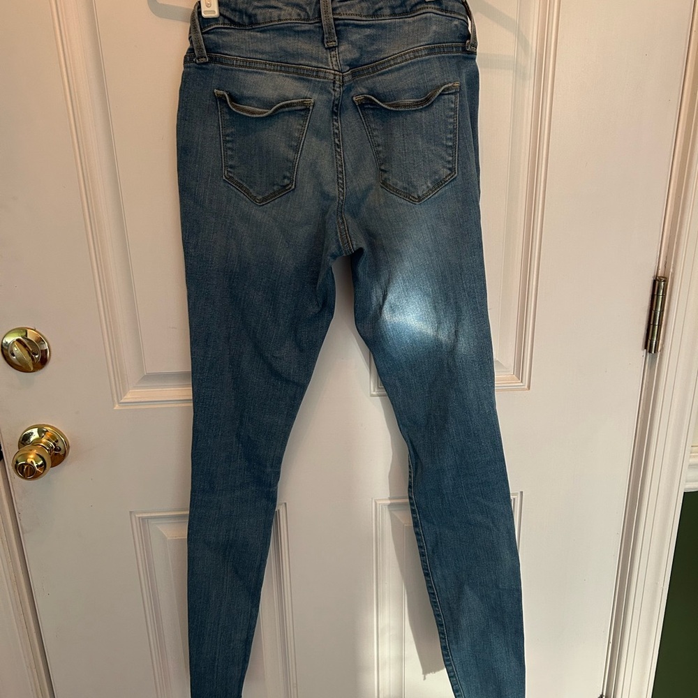 Women's Blue Jeans - Picture 4 of 4